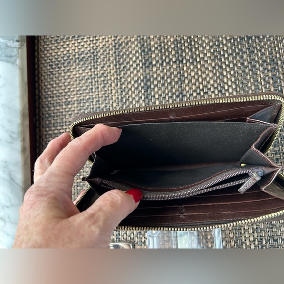 Gucci Brown Guccissima Leather Wallet - Picture 15 of 16